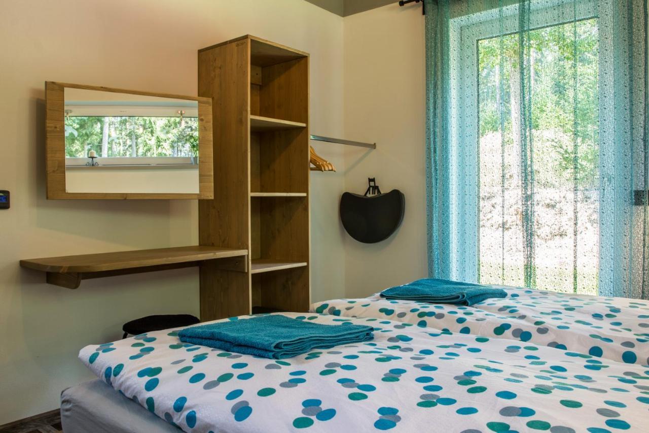 Apartmany Pod Lesem II Rodvinov Exterior photo